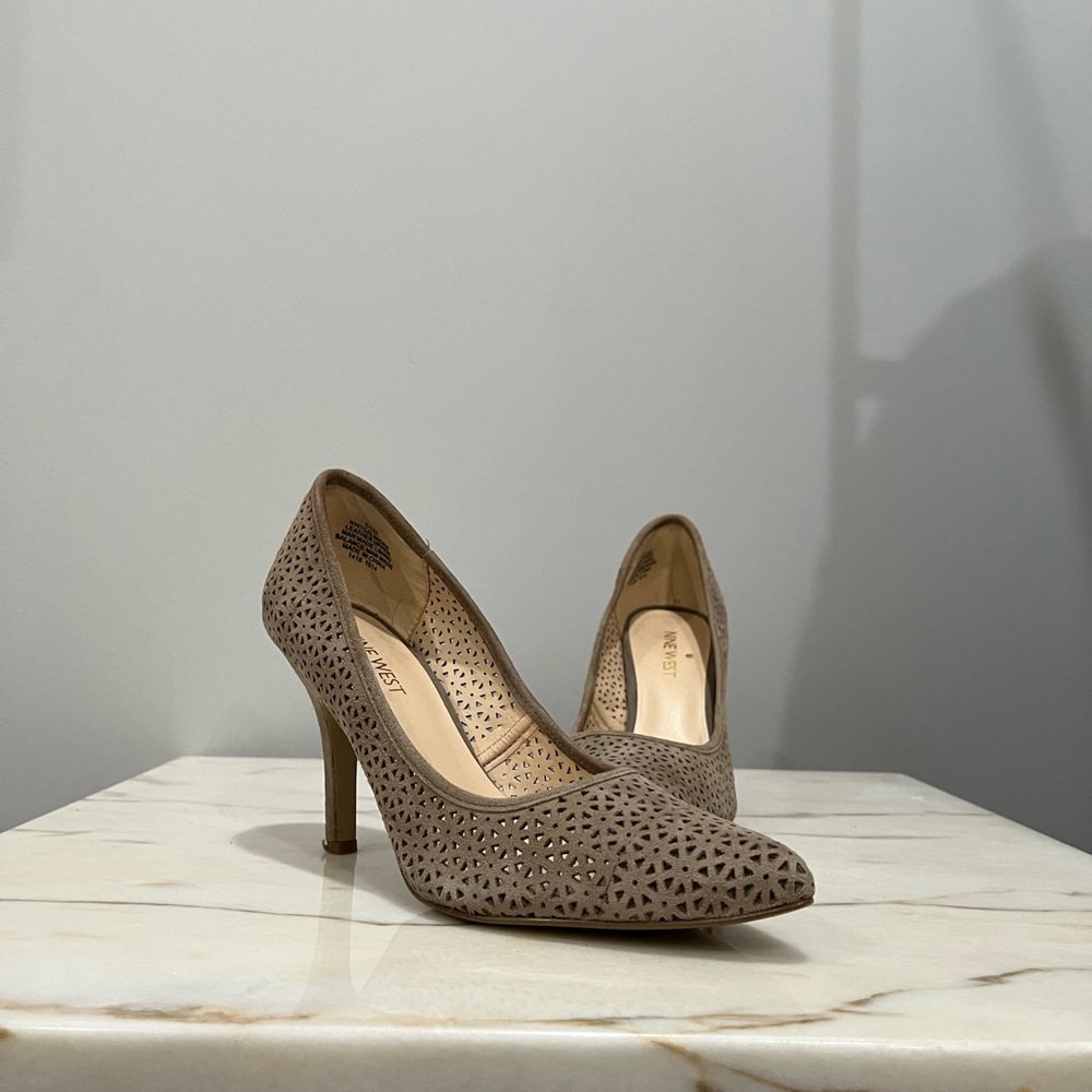 Nine west nude heels